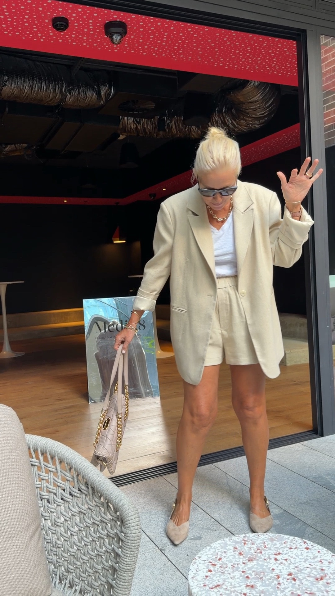 This short suit is the perfect summer go-to. Size 10 blazer. Size 12 shorts 