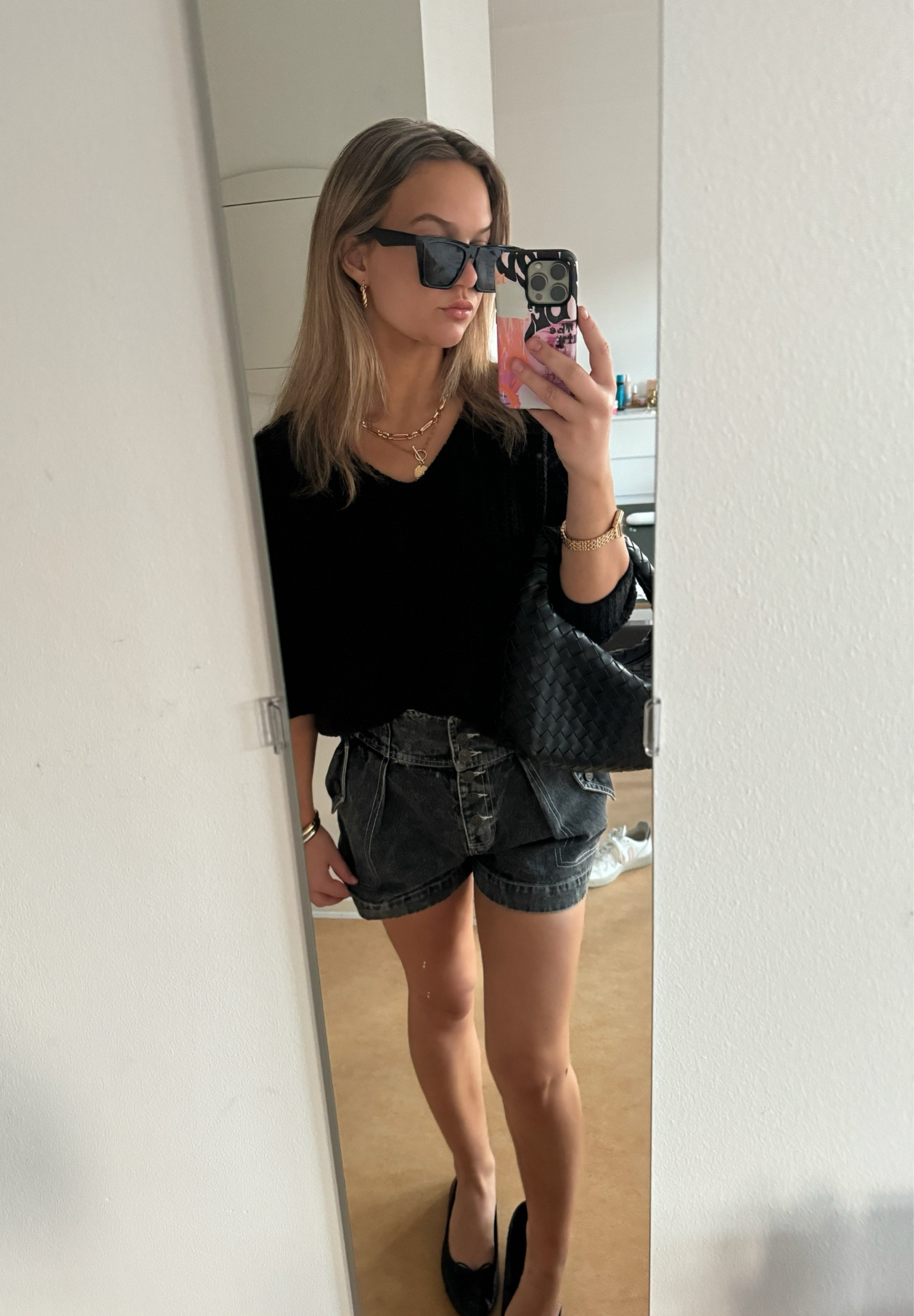 Summer to Fall Transition Outfit

Shop Sunglasses and Jewelry on My Amazon Storefront (Linked in Bio) 

Shorts from Stella Dallas

#LTKfindsunder100 #LTKSeasonal