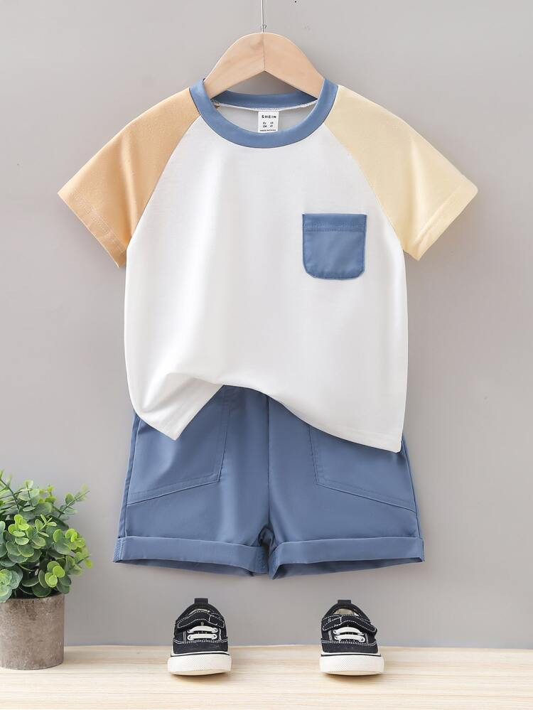 New
     
      Toddler Boys Contrast Raglan Sleeve Tee & Roll Hem Shorts | SHEIN