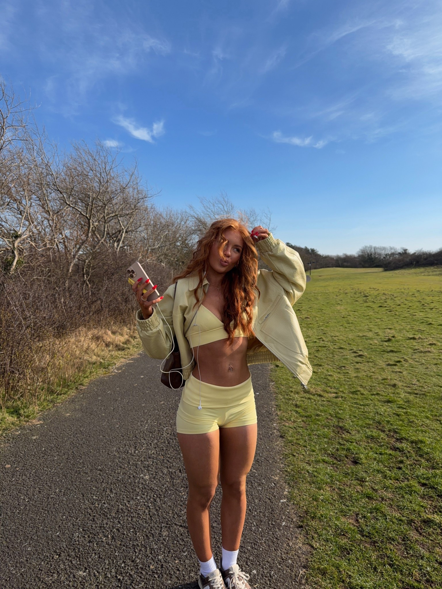 yellow gym set 🧈🍯
i wear size XS in both for reference 

#LTKuk #LTKspring #LTKeurope