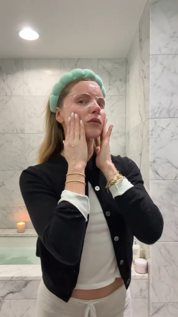 It always ends up being nice night though 🙂‍↕️🤍💌🫶🏻🧖🏼‍♀️ My set is from @Teayou but can’t be linked so i added similars

#LTKBeauty #LTKStyleTip #LTKWatchNow