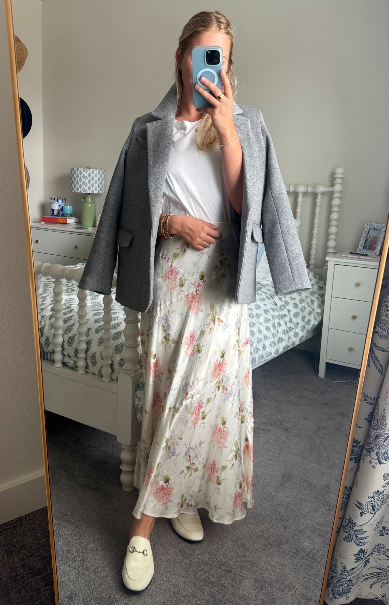 I.L.F. (I LOVE FALL)!

Grey blazer
Wool blazer
Warm blazer
Abercrombie blazer
Abercrombie work clothes
White tshirt
White tee
Target fashion
Basic tee
Basic tshirt
Gucci loafers
Princetown loafers
White loafers
Women’s work shoes
Women’s loafers
Backless loafers
Fall outfit
Fall style
Fall work outfit
Work outfit
Work clothes
Business outfit
Business casual outfit
Office outfit
Office style
Spring outfit
Spring style
Fun work outfit
Business casual outfit
Girly outfit
Girly work outfit
LoveShackFancy Booker Floral Skirt
Long skirt
Maxi skirt
High waisted skirt
Rent the runway
Silk skirt
Satin skirt
Love shack fancy skirt
LoveShackFancy skirt
Summer skirt
Floral skirt
Floral outfit

#LTKStyleTip #LTKWorkwear