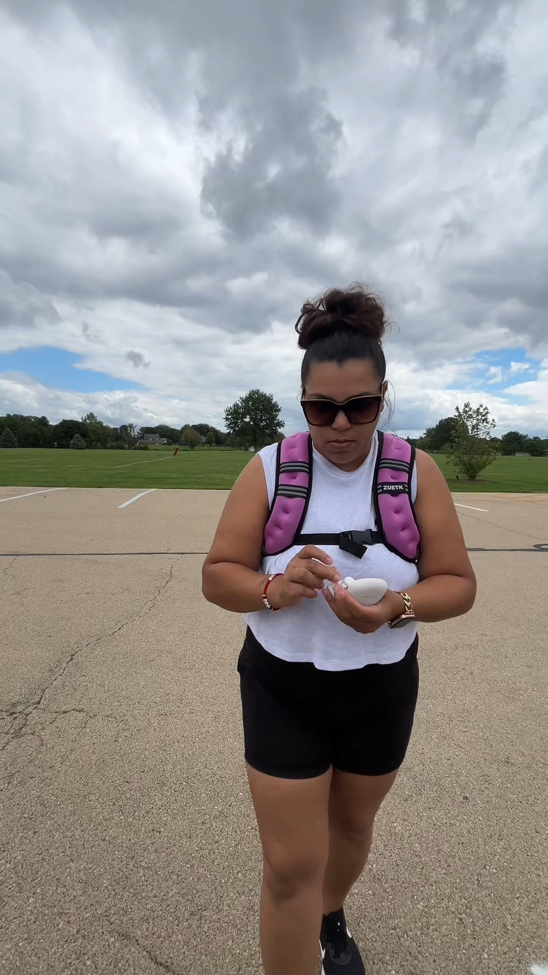 Love this weighted vest for my morning walks!

#LTKFindsUnder50 #LTKActive #LTKMidsize