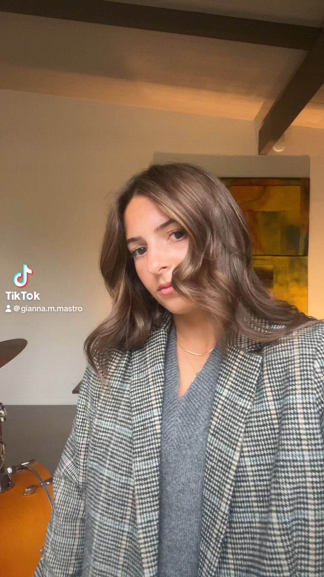 Classy look  with a pop of red ❤️

#LTKGiftGuide #LTKVideo #LTKSeasonal