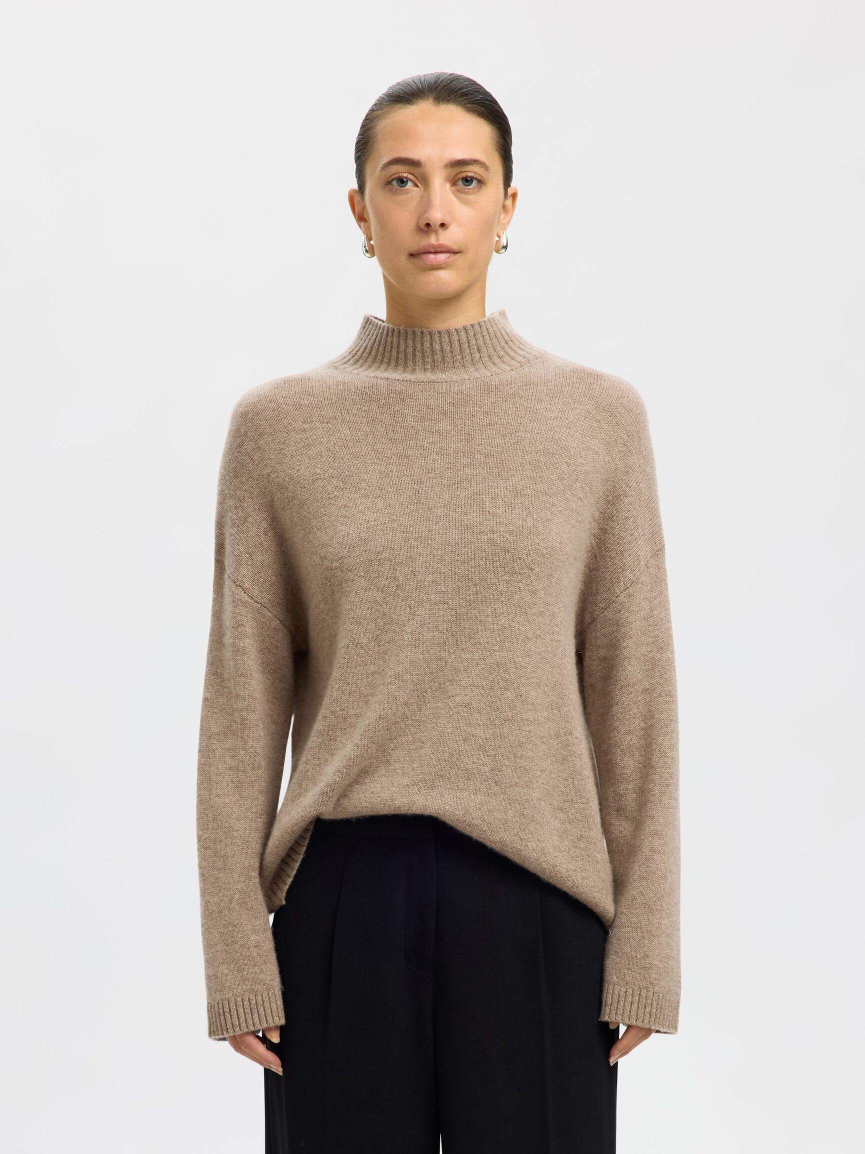 CASHMERE BLEND KNITTED JUMPER | Selected