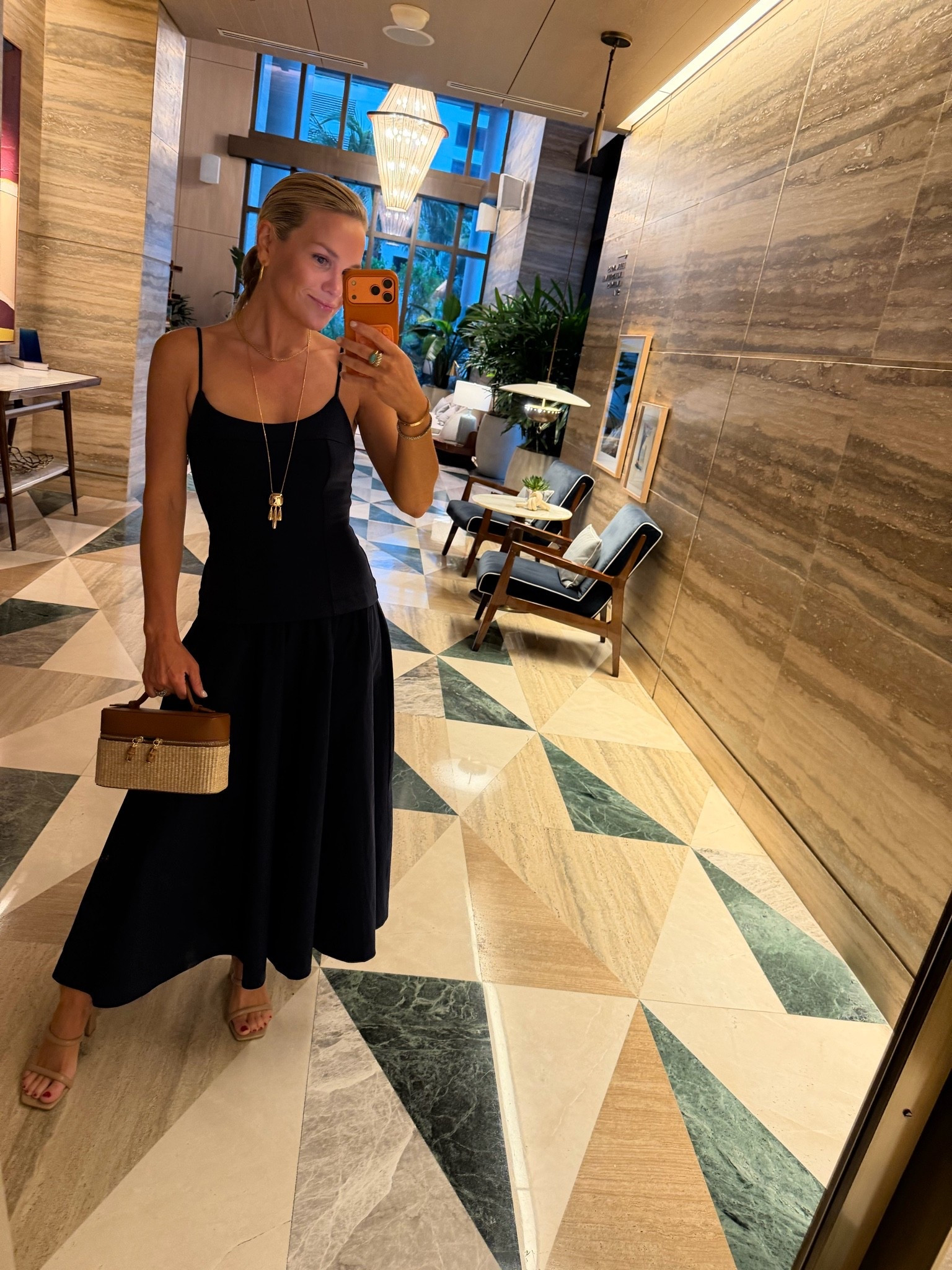 This dress is only $100 and it’s honestly so beautiful!! @ASTR the Label  navy mixed media midi dress paired with @Tuckernuck bag