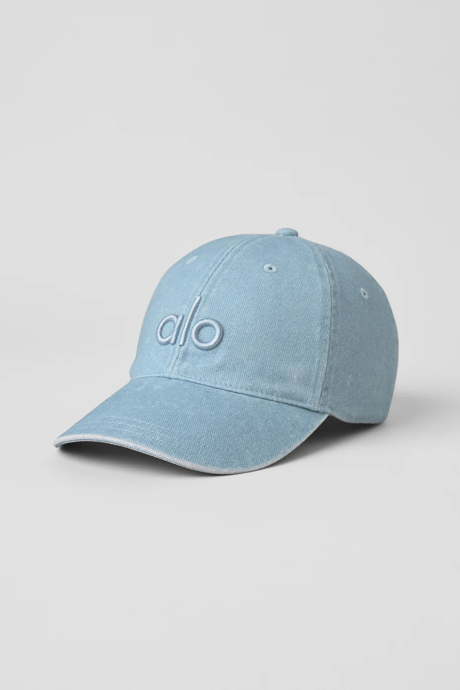 ALO | Washed Off-Duty Cap in Light Denim Blue | Alo Yoga (US)