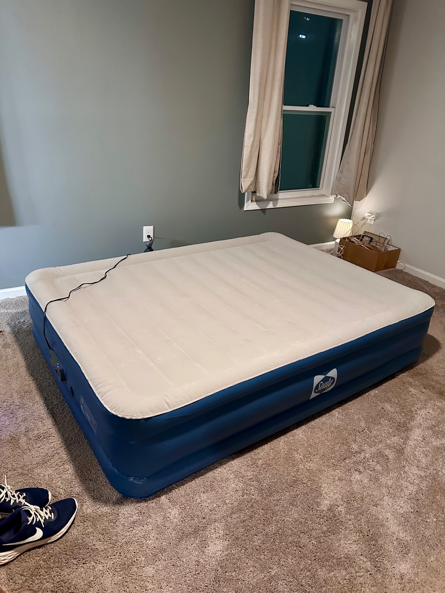 Moving essential: an air mattress that has a self inflate & deflate AND built in USB charging point. Perfect for all the extra guests you may be hosting this season (and especially this week) under $100 and you can do same day pickup 

Hosting season | moving | air mattress | hosting | host | moving essentials 



#LTKmomlife #LTKCyberWeek #LTKHome