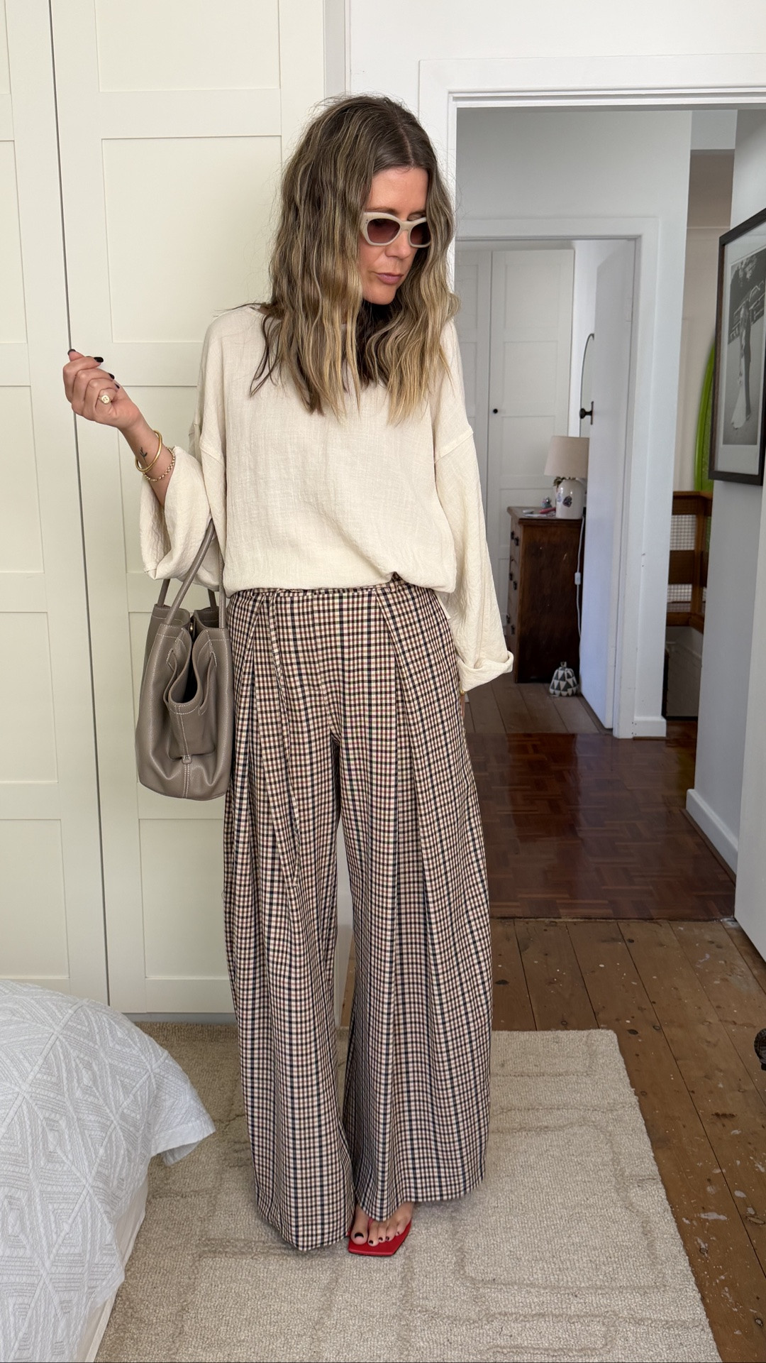 My latest @Zara finds 

True to form, I went online looking for ONE grey sweater to wear with all my navy this season... and somehow all these other pieces ended up in my cart too 😅

Particularly obsessed with the checked pants — so fun if you're dealing with a little denim fatigue lately.

Sizing: medium in the sweaters, XS-S in the top, small in all pants.

#LTKaustralia #LTKwinter #LTKstyletip