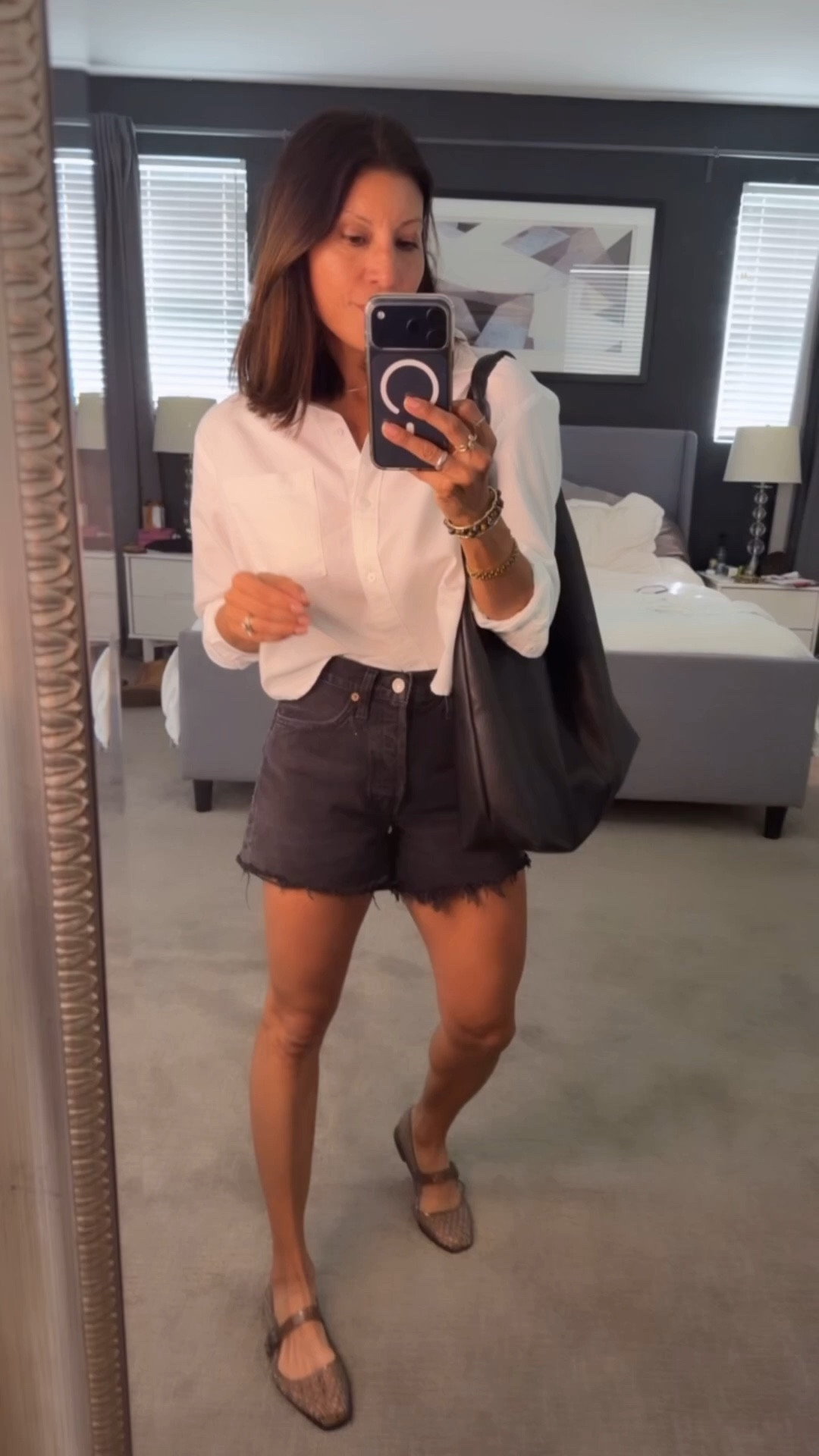 Outfit for a family dinner gathering on a warm evening 

Shorts Agolde size 25 
Top Old Navy size small 
Shoes - Sam Edelman size 7  1/2 

#LTKOver40 #LTKSeasonal #LTKmomlife