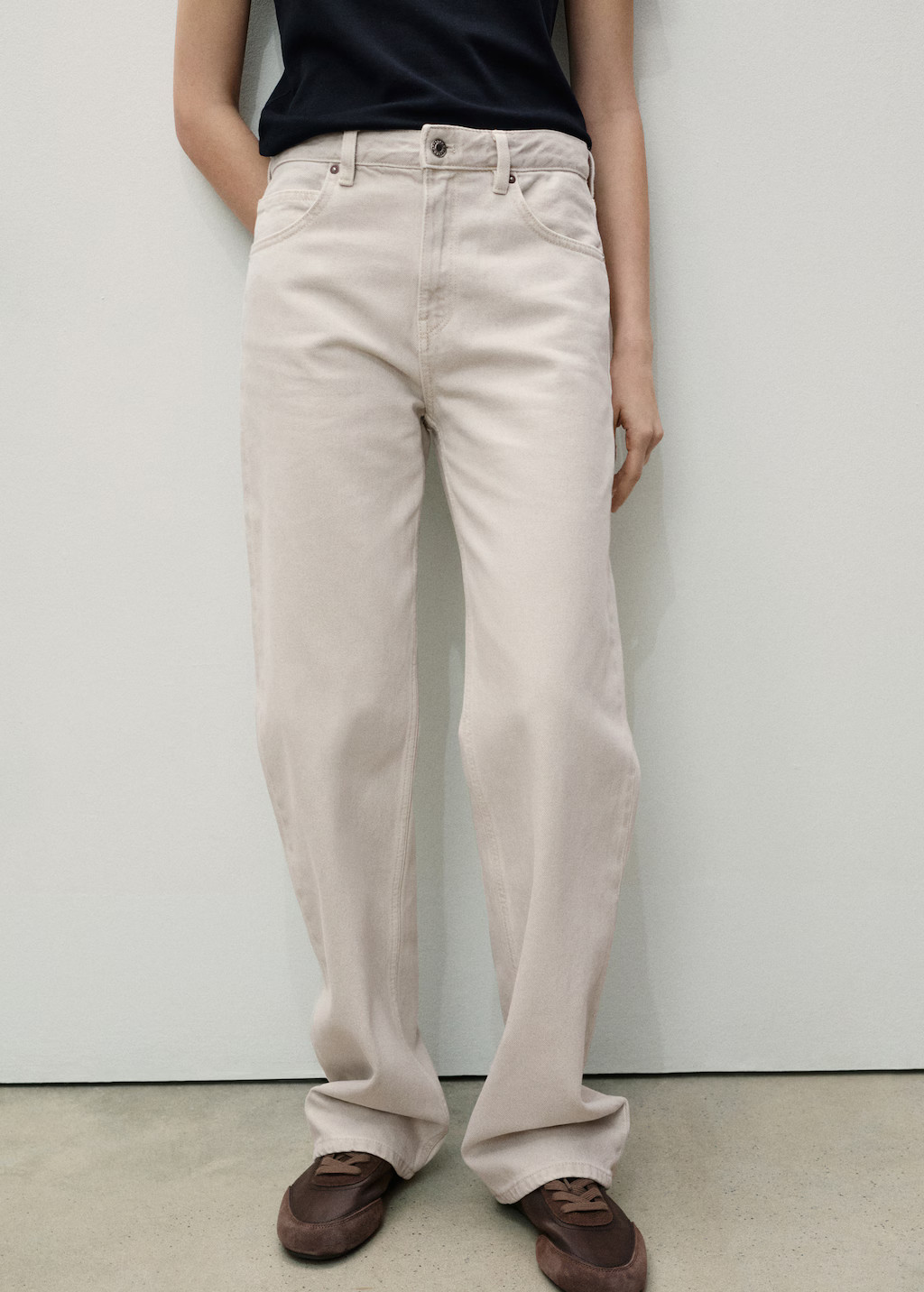 Miami medium-rise straight-fit jeans - Women | MNG Australia | Mango (US/MX/AU)