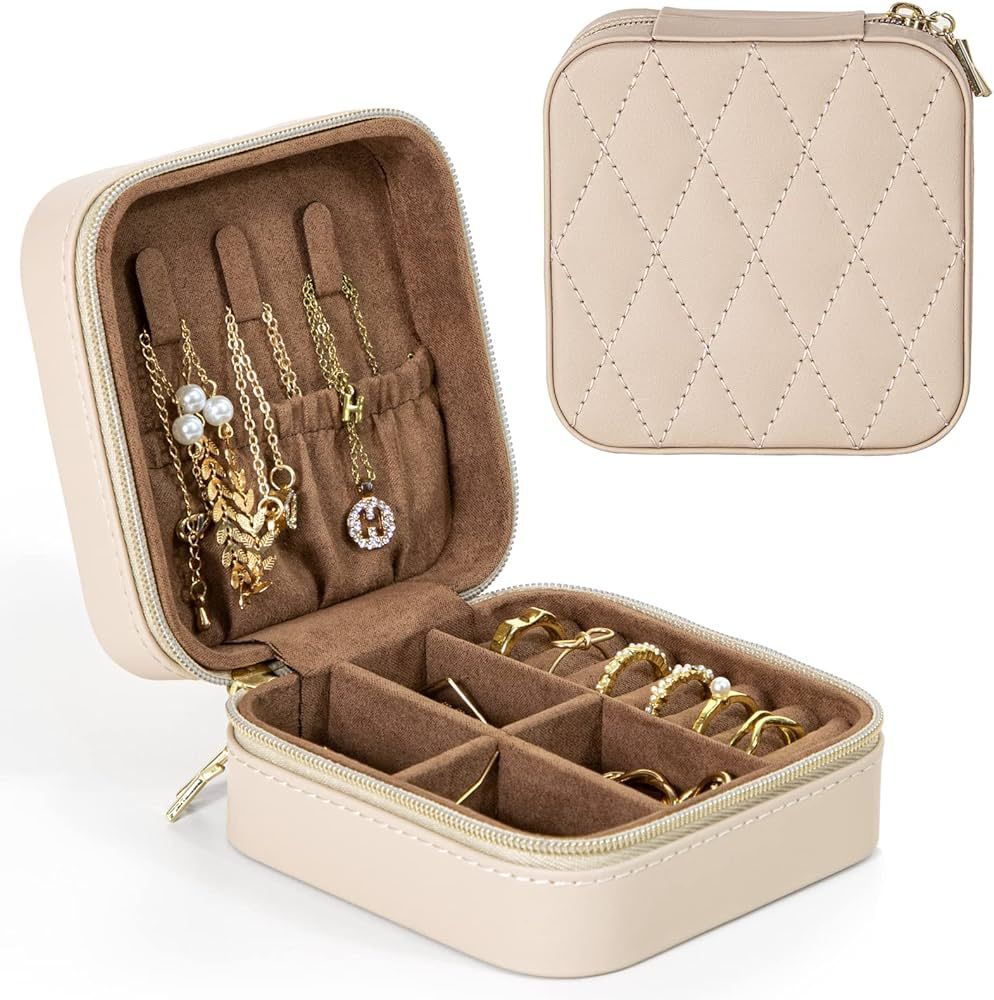 KAMIER Small Jewelry Boxes for Women | Portable Travel Jewelry Case | Pu Leather Jewelry Organize... | Amazon (US)