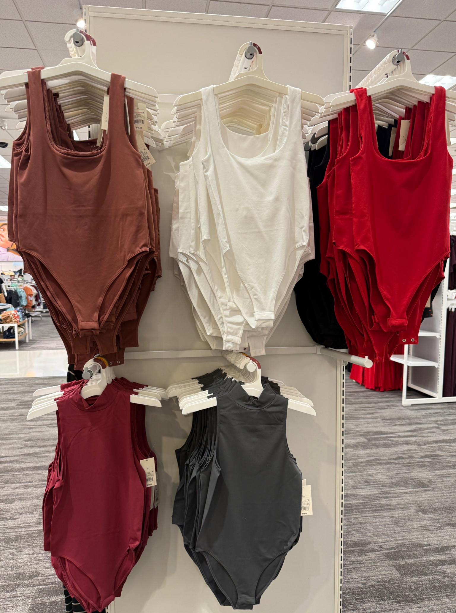 These bodysuits are sooo comfy!!


#LTKFindsUnder50 #LTKStyleTip