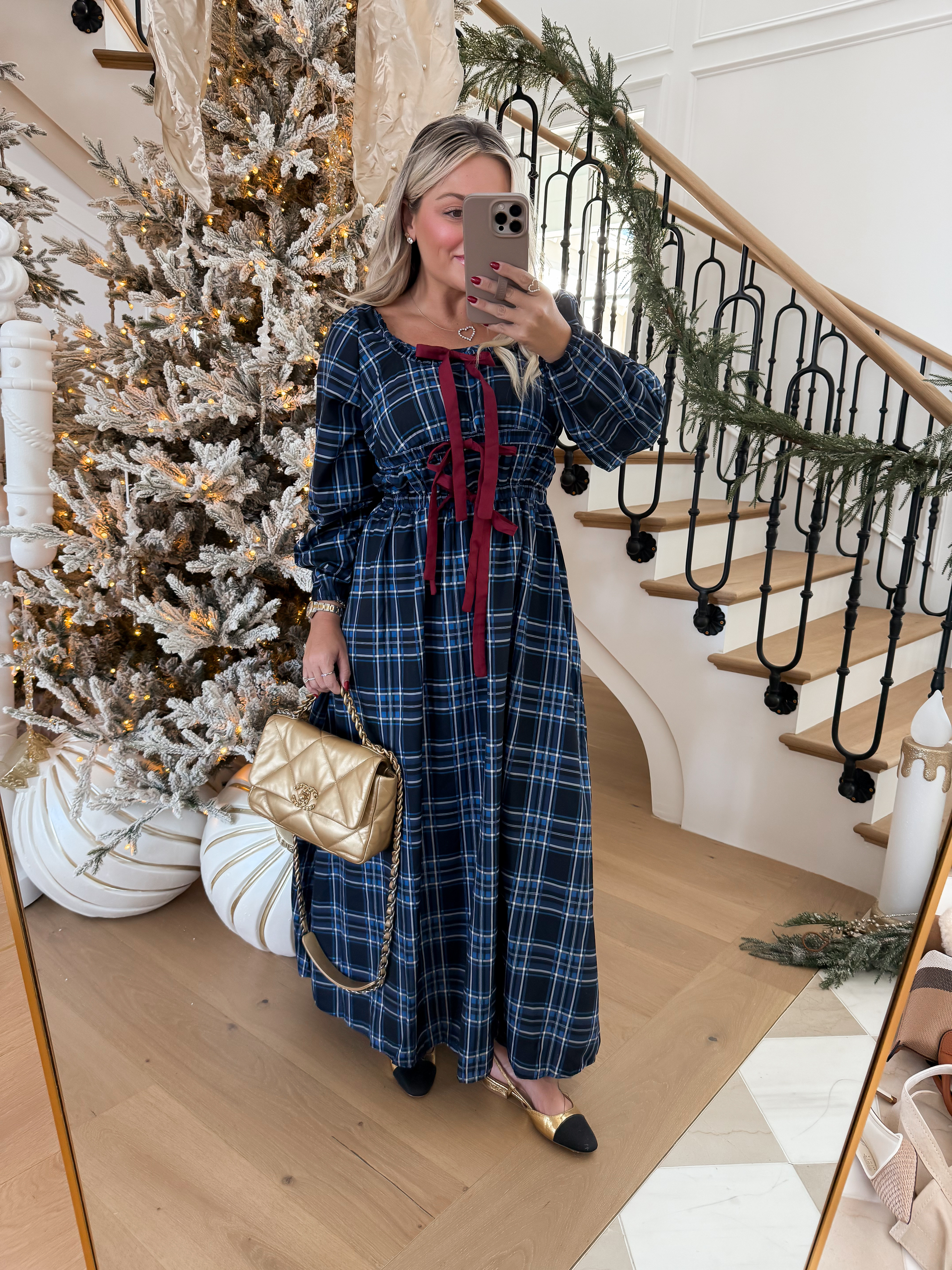 Plaid holiday maxi dress 

#LTKGiftGuide #LTKHoliday #LTKdayinmylife