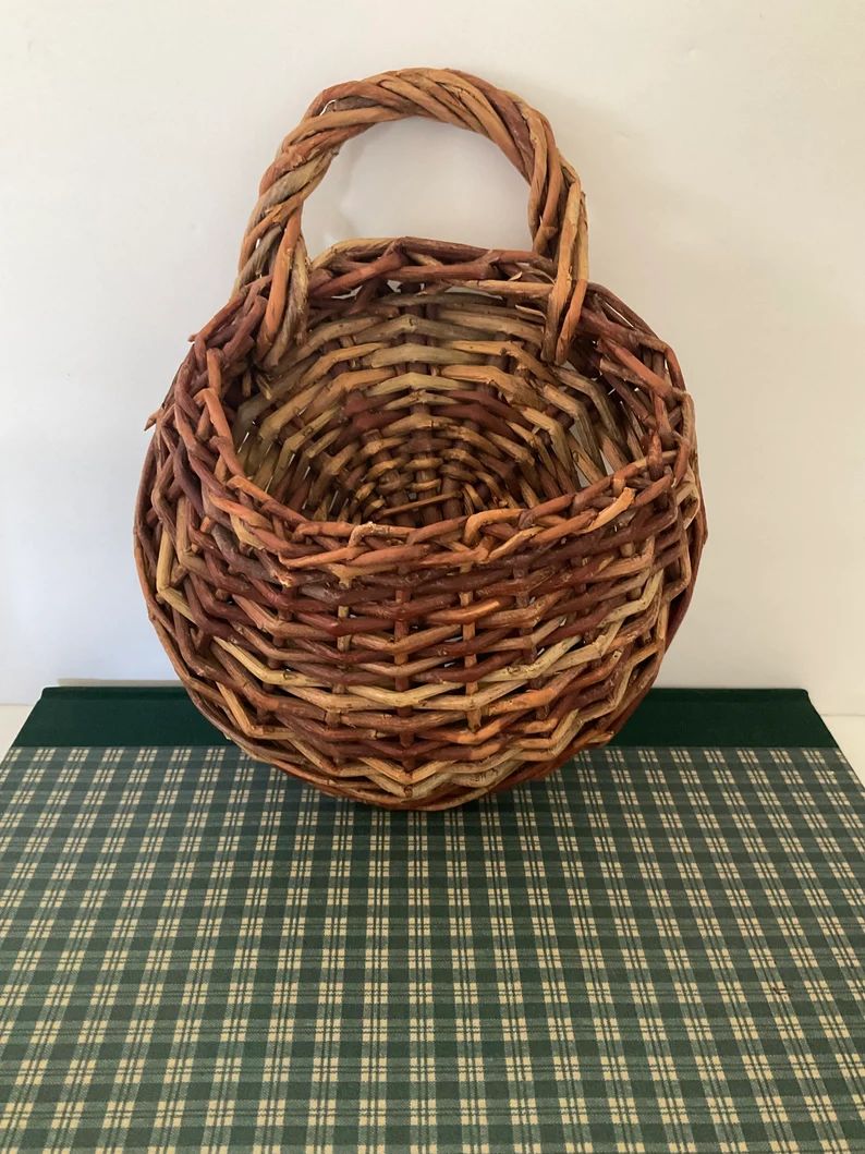 Vintage Hanging Wicker Pocket Basket - Etsy | Etsy (US)