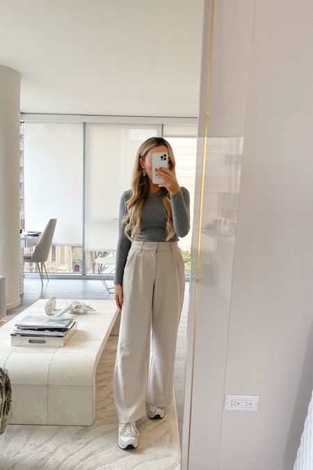 business casual, trouser and sneakers, workwear with statement earrings

petite pants
petite workwear 
Abercrombie Sloane pants, Nordstrom outfit, workwear with sneakers, new balance 



#LTKworkwear #LTKshoecrush #LTKSeasonal