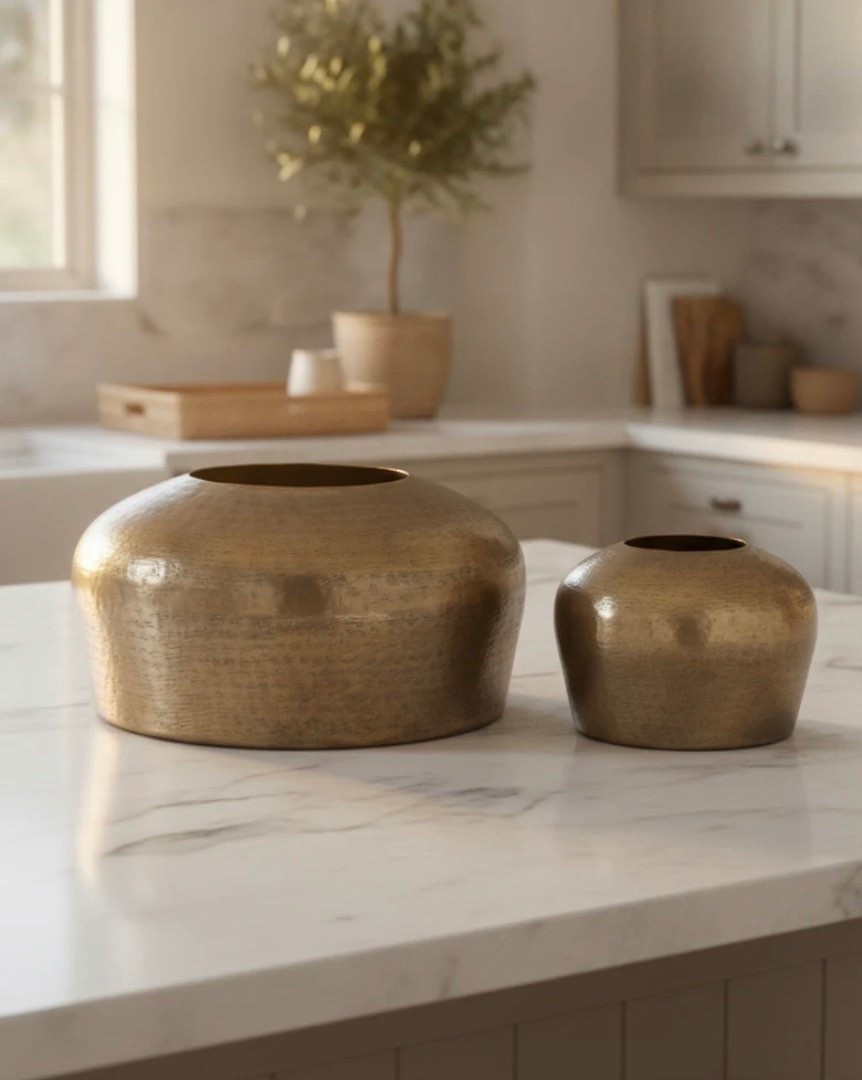 Hammered gold vase

#LTKHome