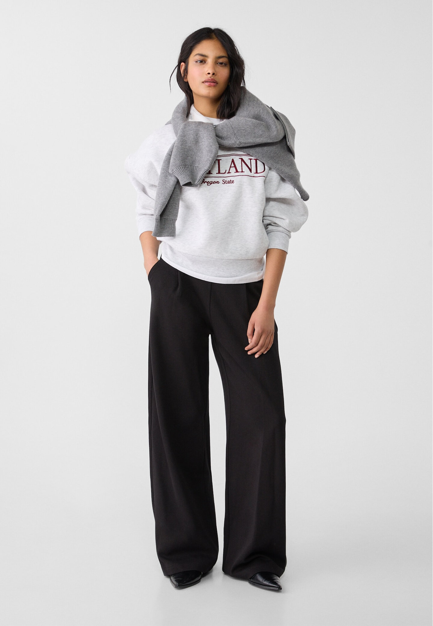 Hose mit Bundfalten und Interlock | Stradivarius DE