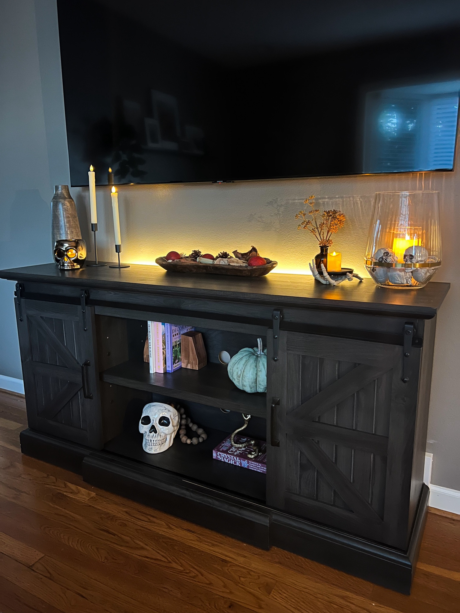 Halloween tv stand decor! Similar items linked 🎃

Console table decor, Halloween candles, Halloween shelf styling, Halloween finds, tv stand styling 

#LTKHalloween #LTKSeasonal #LTKsalealert