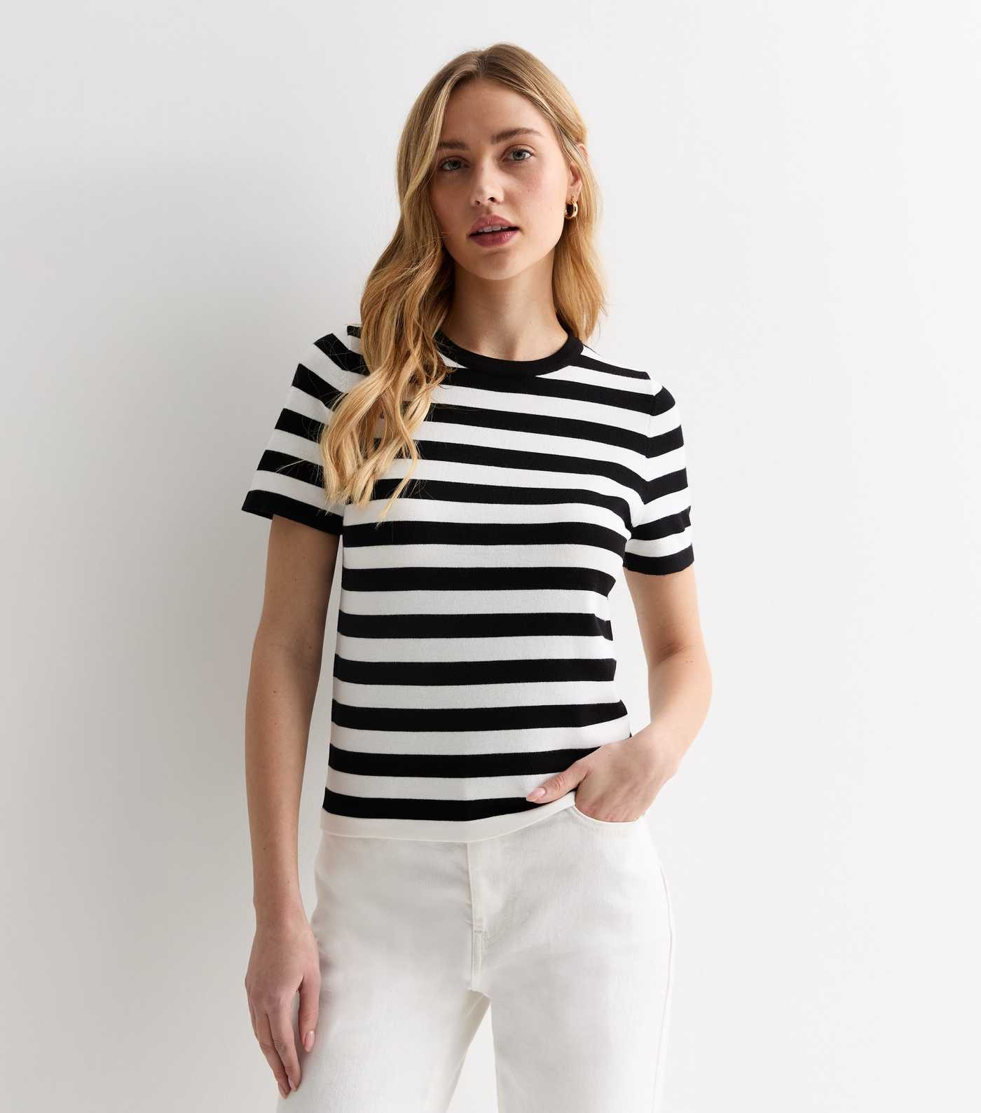 Black Stripe Short Sleeve Knitted T-Shirt | New Look | New Look (UK)