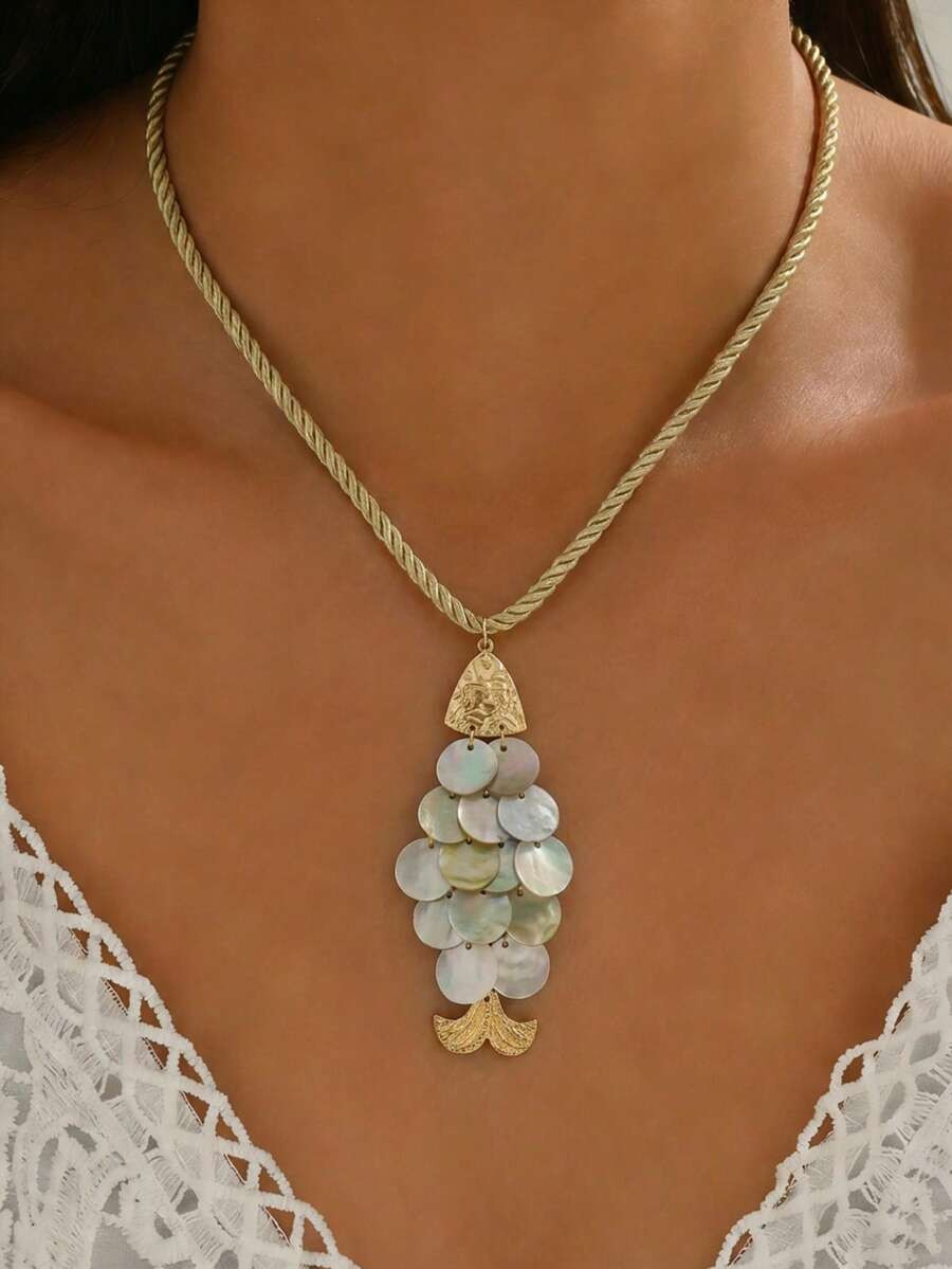 1pc Spring/Summer Personalized Lively Fish Pendant Necklace, Casual Beach Vacation Wear For Women | SHEIN