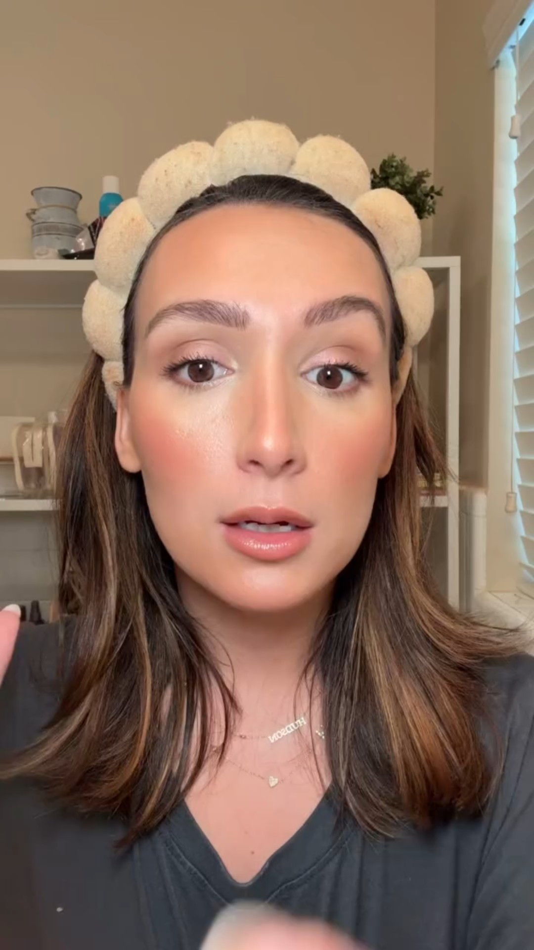 Shade shake in lip gloss shade naked 2 in lip liner! Medium in bronzer! 

#LTKSaleAlert #LTKBeauty