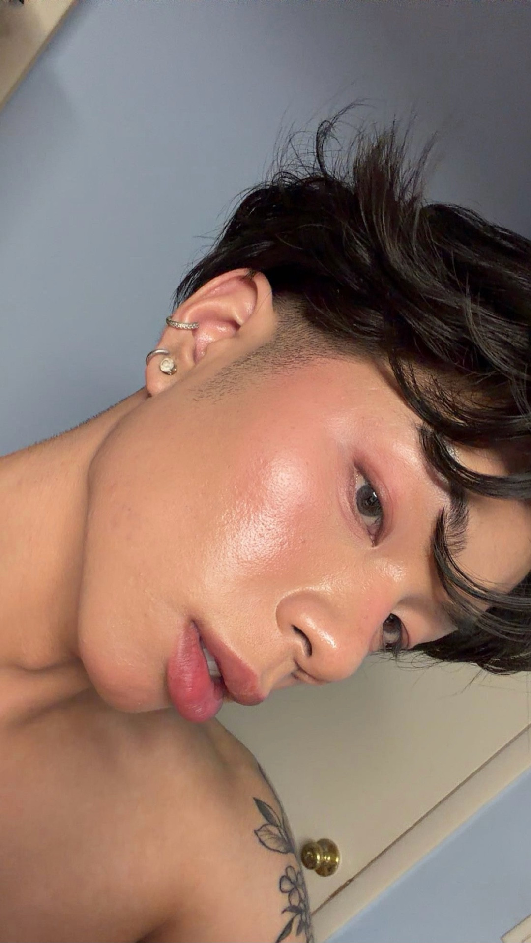 "What foundation are you wearing?" Who said im wearing foundation 6o
absolutely
love the @missha.official bb cream #foundation #lightweightfoundation
#glassskin #bbcream

#LTKBeauty #LTKgrwm #LTKselfcare