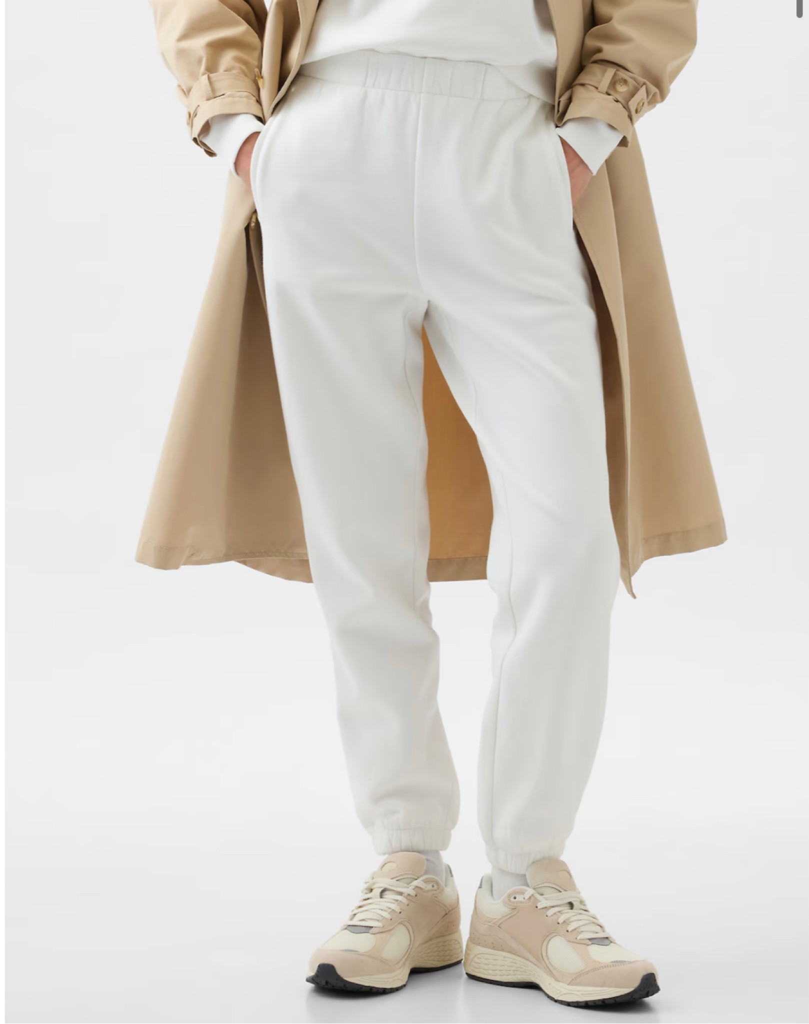 I’ve been on a hunt for a while now for good sweatpants and I finally found the perfect ones. They’re comfy and cute. And on sale right now! 

#LTKsalealert