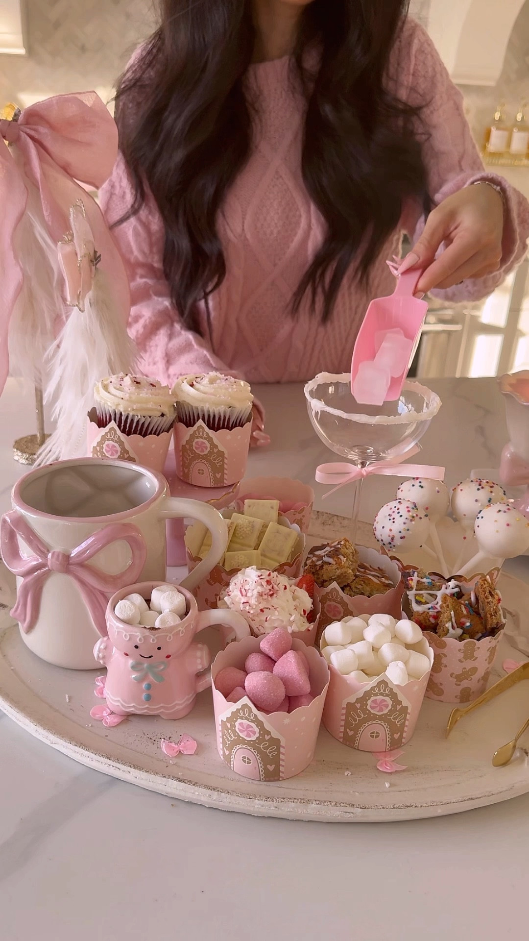 Girly holiday board!!🎀🍩🍪🎀

#LTKgiftguide #LTKfamily