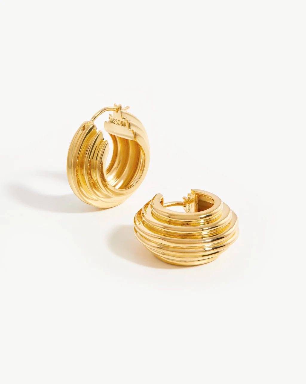 Lucy Williams Medium Chunky Ridge Hoop Earrings | Missoma