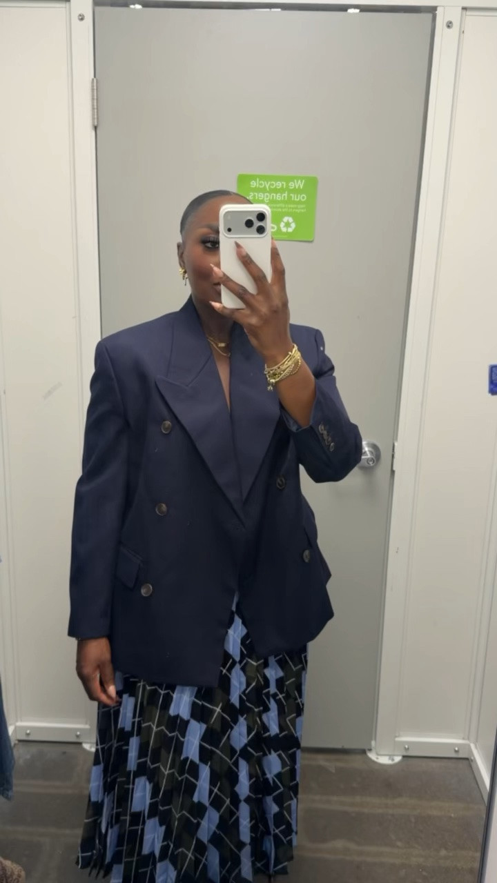 Wearing a M in the Blue blazer and argyle midi skirt from Walmart.