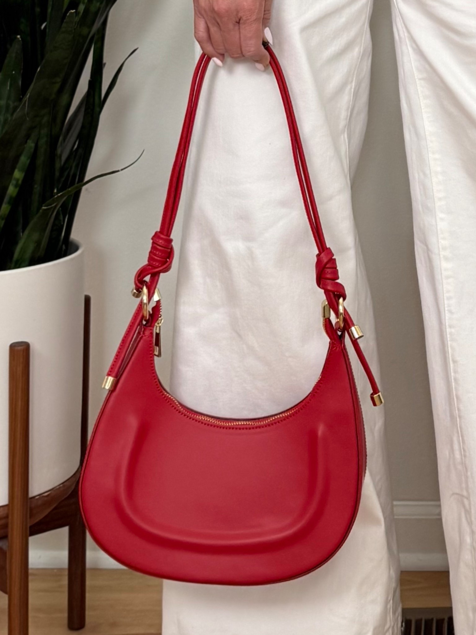 Obviamente mi. Artera roja no podía faltar en mi viaje 

#LTKBeauty #LTKSeasonal #LTKStyleTip