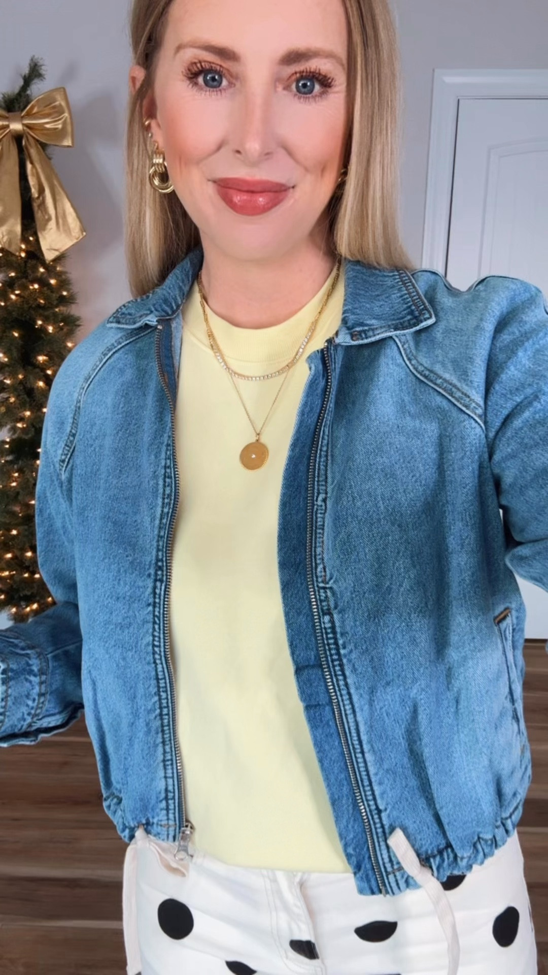 Walmart try on, denim bomber jacket, Walmart fashion, time and tru, scoop 

Small in both 

#LTKFindsUnder50 #LTKootd