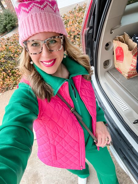I’m all about #PinkandGreen this Christmas! Comfy outfit for a rainy runningerrands day! 

#LTKover40 #LTKfindsunder50 #LTKHoliday