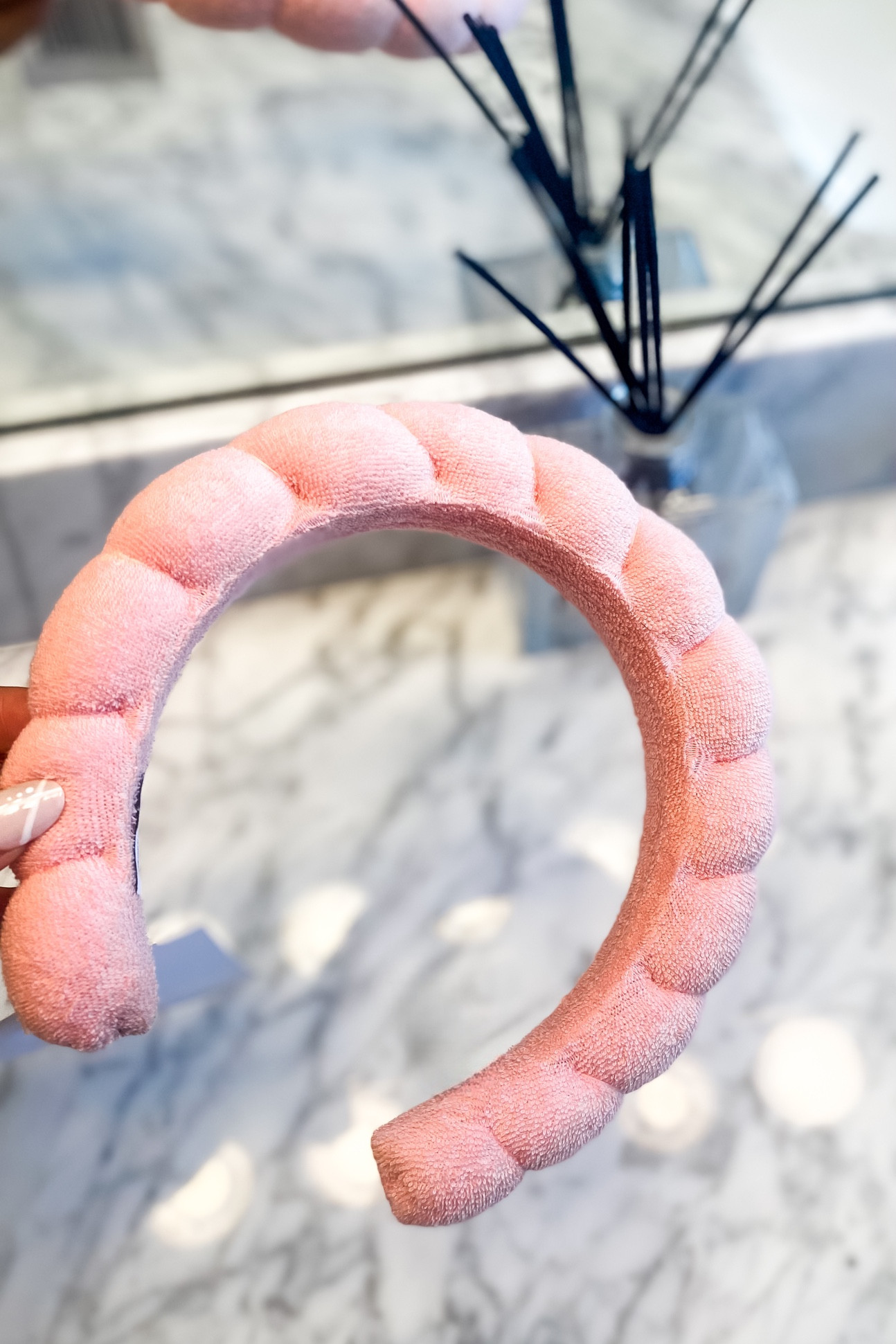 The cutest headband! I use this when doing my skincare in the morning and at night! 

Skincare headbands, puffy headbands, cute headbands, versed headband dupes, affordable headbands, cute headbands, aesthetic headbands 

#LTKU #LTKbeauty #LTKFind