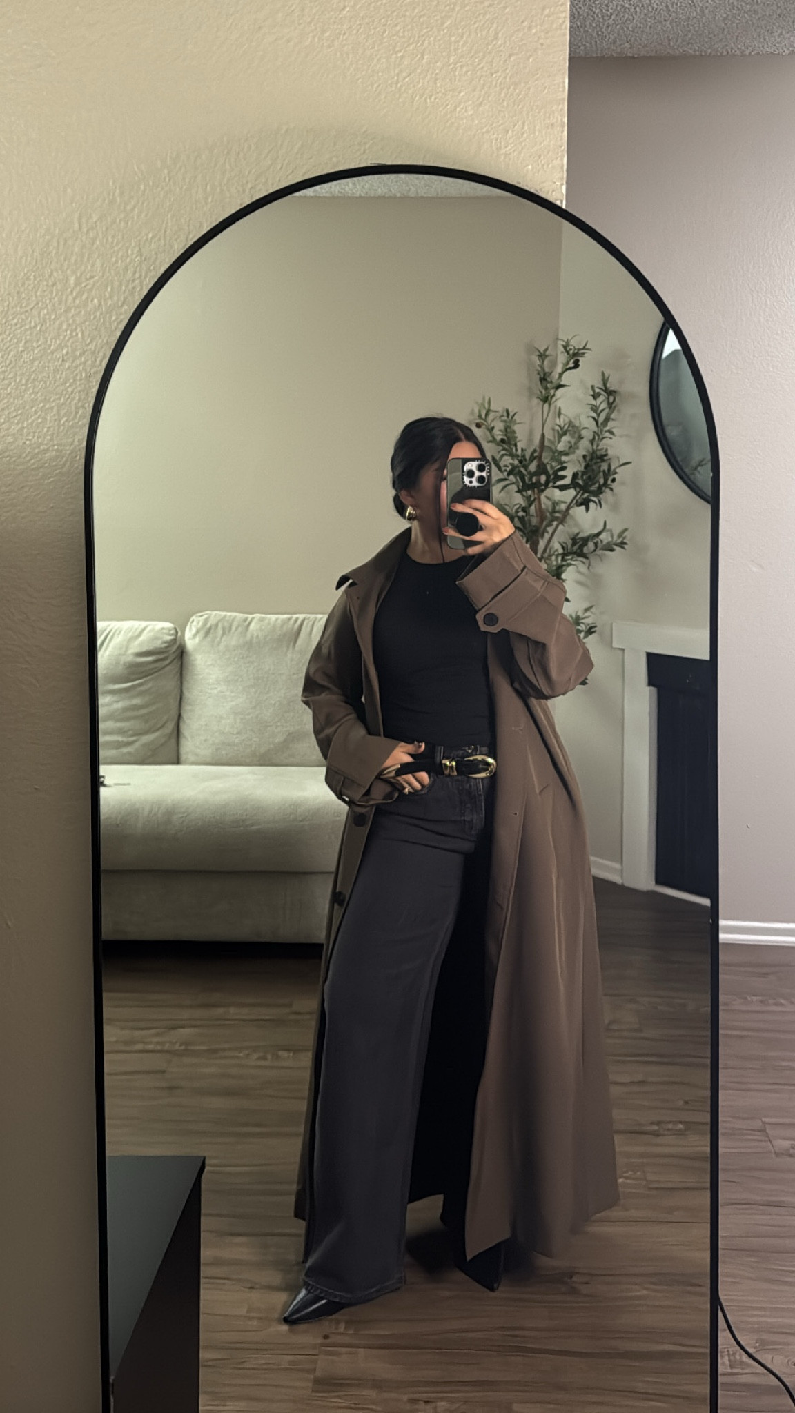 wearing a size small in coat & top, and size 2 in jeans, they run bigger than most brands, usually a 4-6 🤍

#LTKStyleTip #LTKFindsUnder50 #LTKPetite