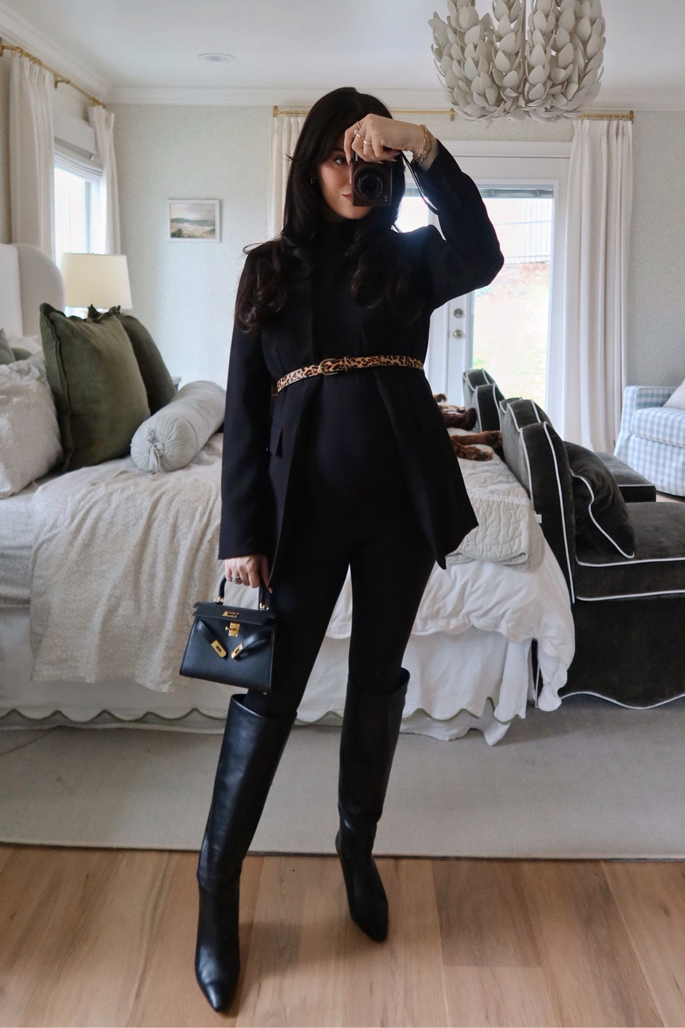 All black monochromatic winter outfit / chic pregnancy winter outfit 

#LTKStyleTip #LTKShoeCrush #LTKFindsUnder100