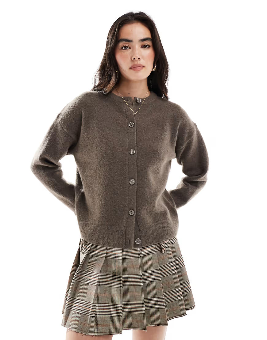 New Look crew neck button down cardigan in beige-Neutral | ASOS (Global)