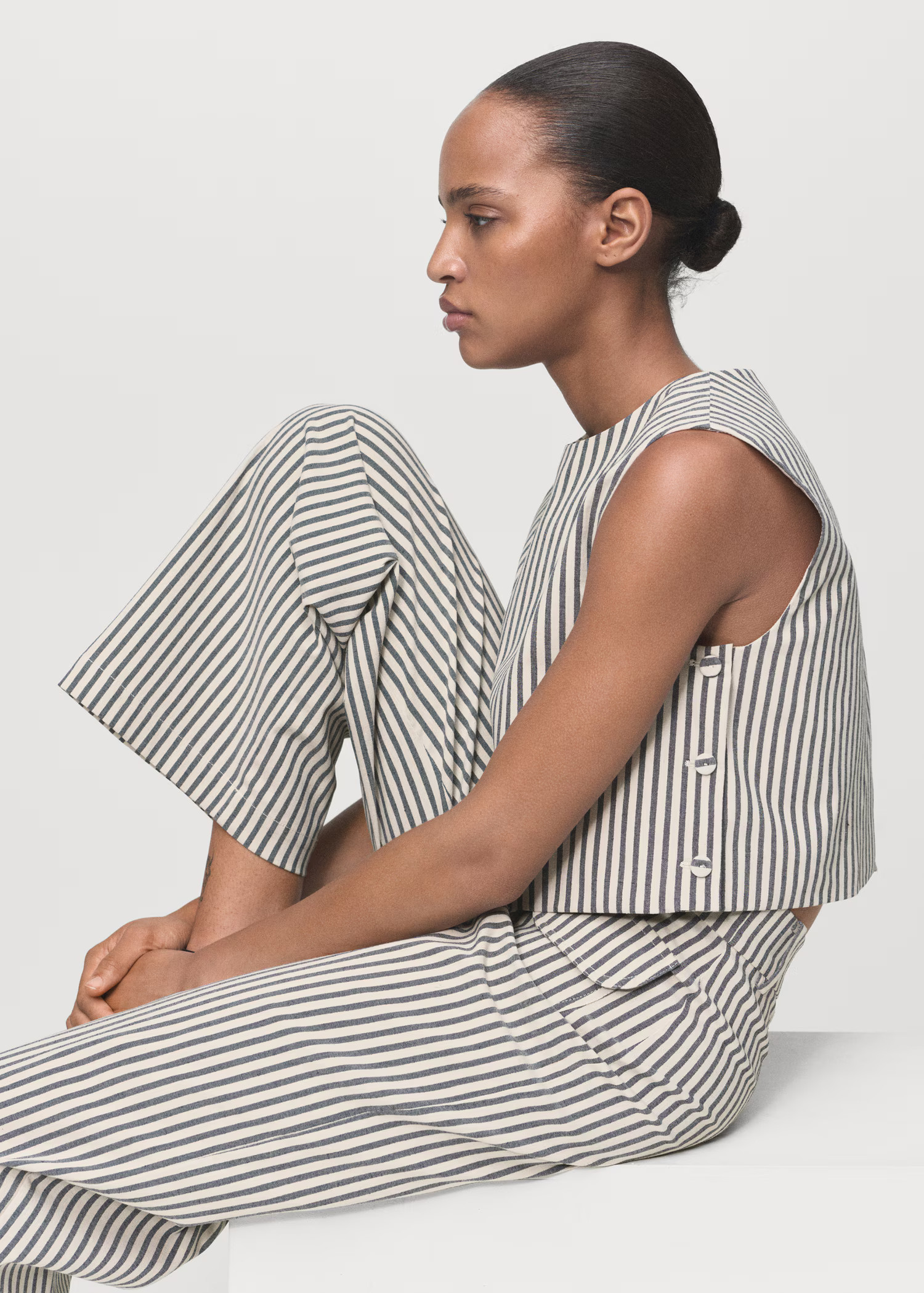 Striped pants with pockets | Mango (US/MX/AU)