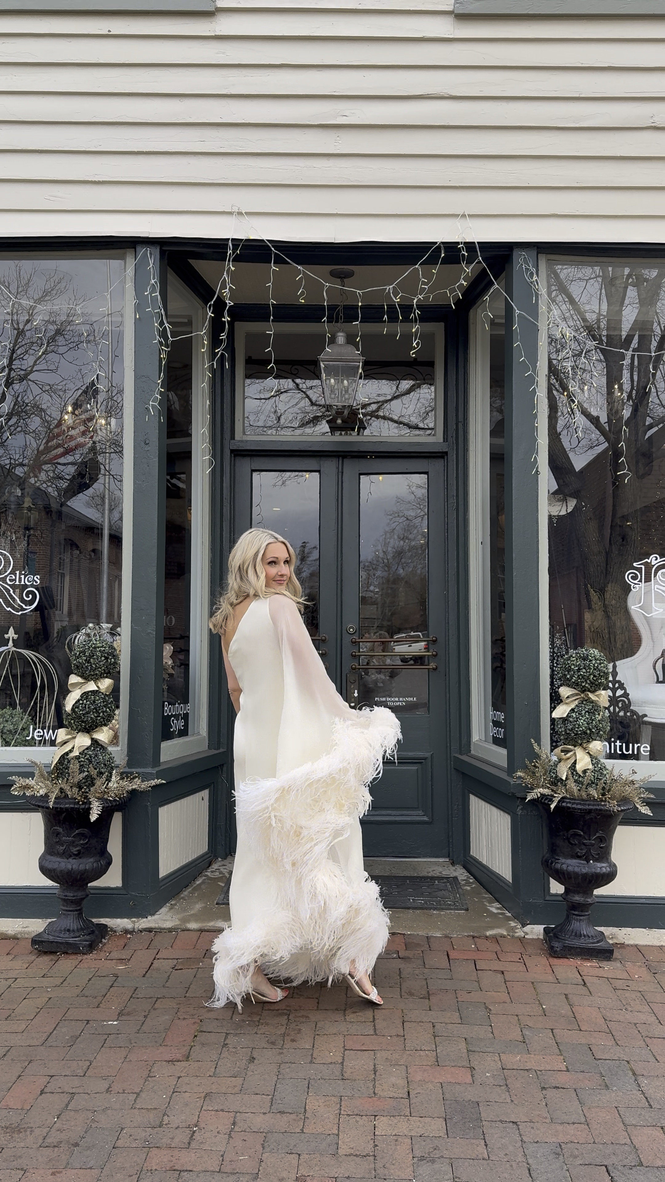 Def my favorite dress i’ve EVERRR worn
Size 42 (us size 6)
Neutral dress
Formal dress
Cocktail dress
Bridal shower dress
Rehearsal dinner dress
Ivory dress
Ivory maxi dress
Net a porter dress
Taller marmo 
One shoulder feather dress


#LTKFindsUnder50 #LTKWedding #LTKFindsUnder100