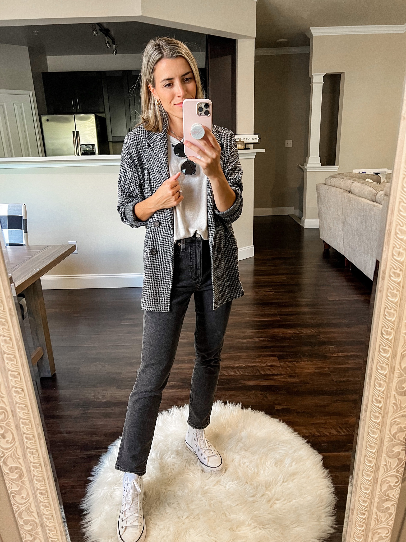 Blazer size small 
Perfect vintage jeans normal jean size, but does have stretch 

#LTKunder100 #LTKsalealert