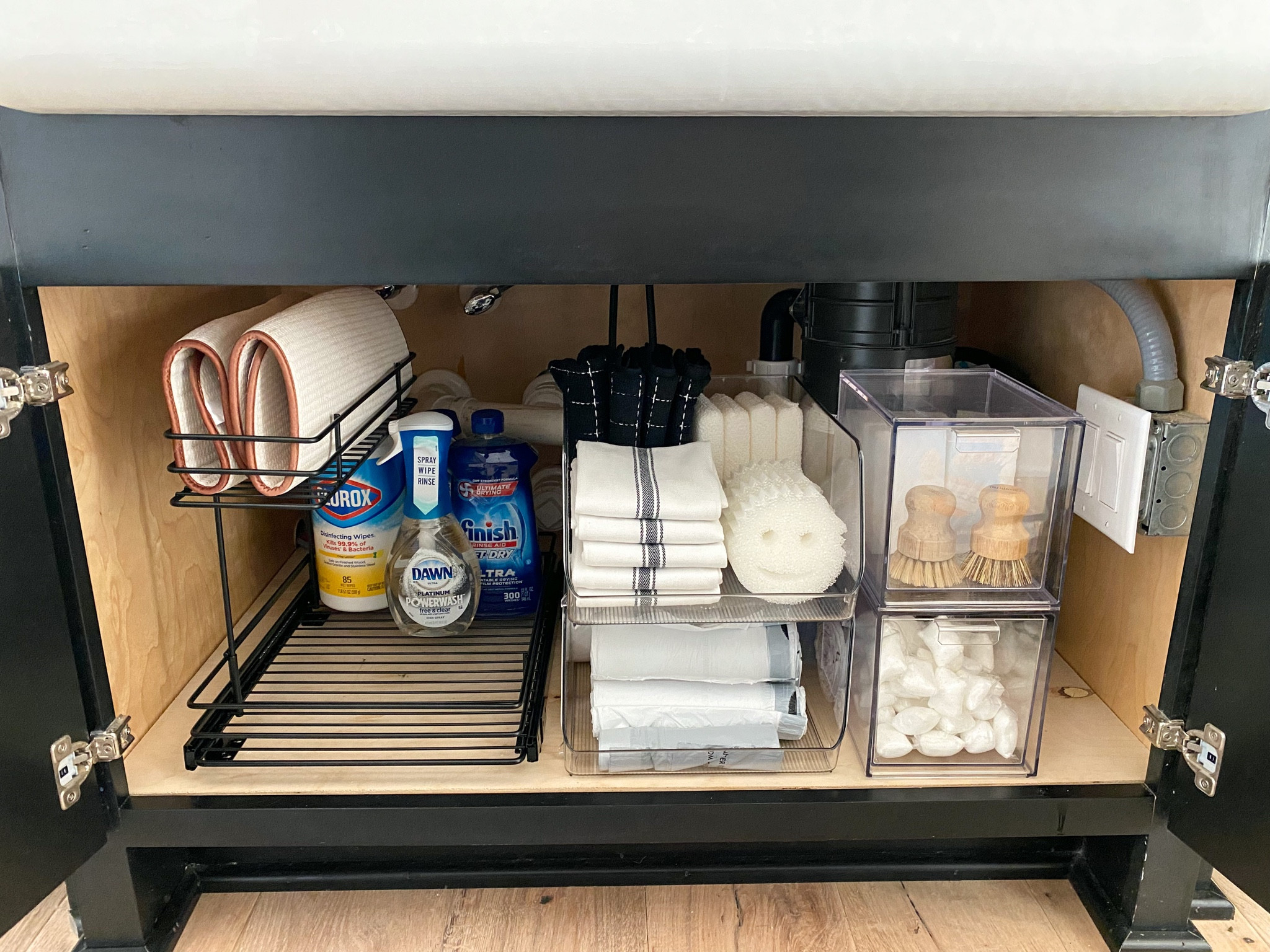 My favorite kitchen organization items for under your kitchen sink! 

Amazon
Organize
Kitchen 
Amazon Home 
#amazonhome 

#LTKhome #LTKstyletip #LTKunder50