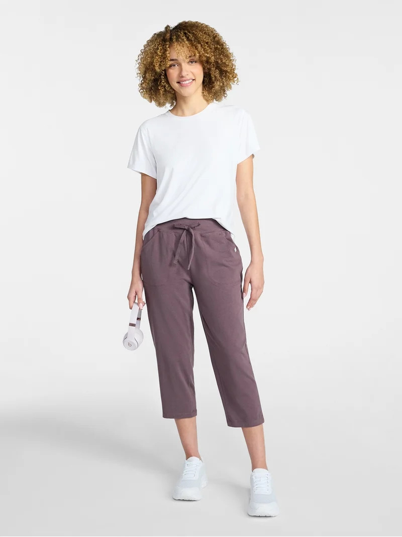 Athletic Works Women's and Women's Plus Knit Capri Pants, 22" Inseam, Sizes XS-4X | Walmart (US)