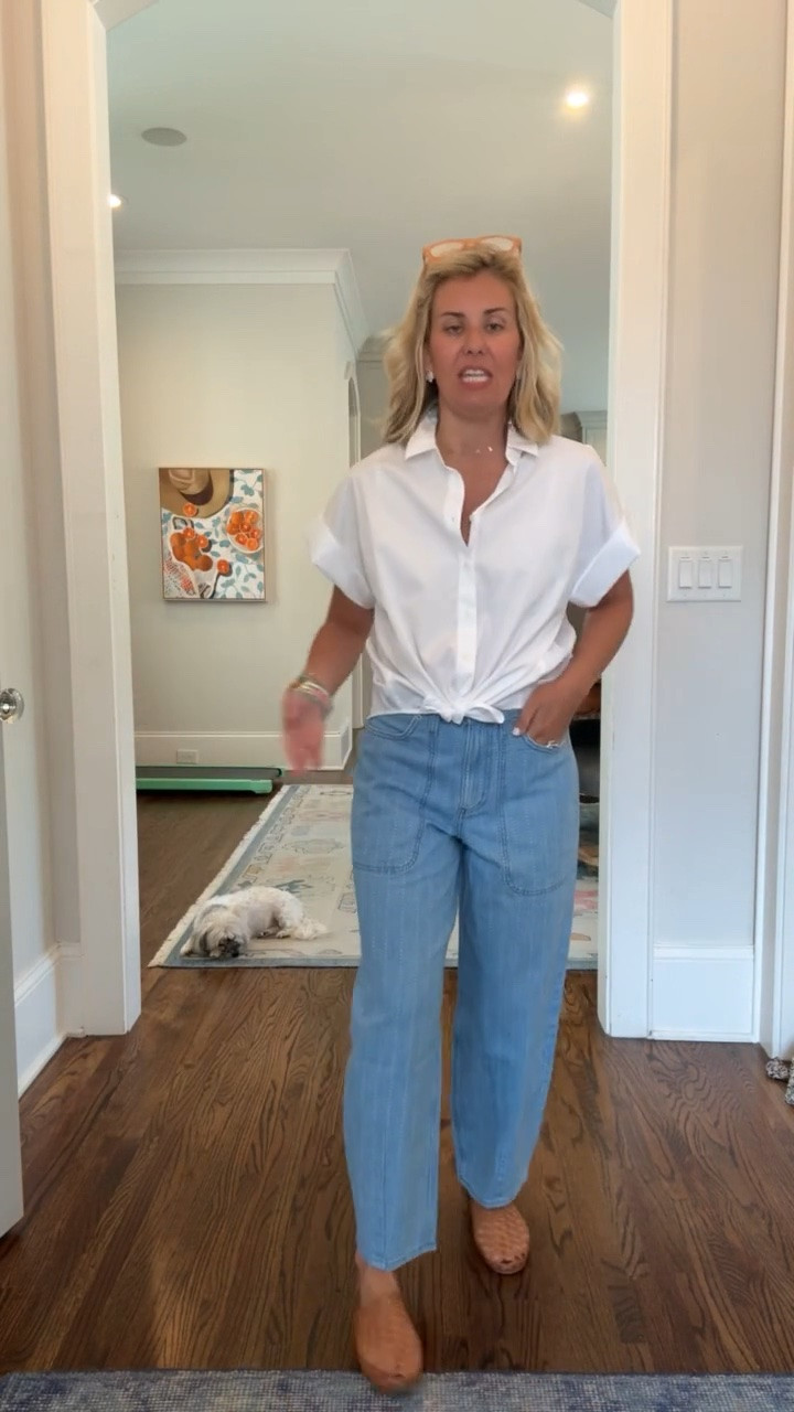 Easy throw on and go look!!
Top - xs 
Jeans - 4
Jelly - 8

#LTKdayinmylife #LTKootd #LTKmomlife