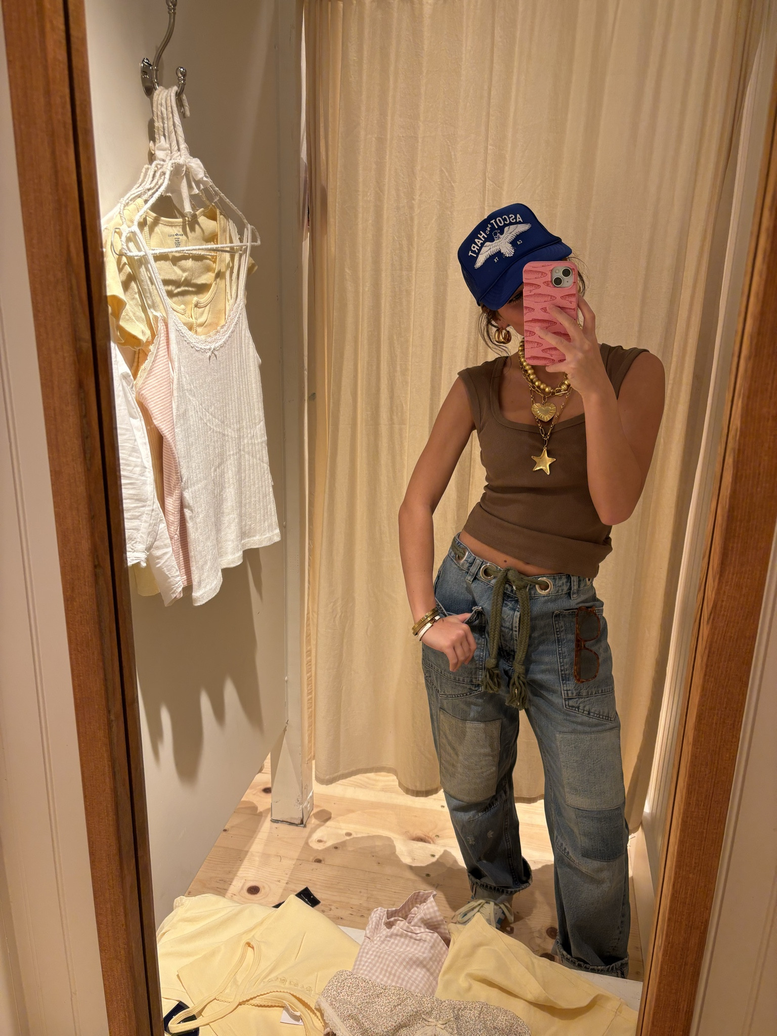 Casual shopping ootd! 
I’m 5’2 wearing an XS in the top and a 24 in the jeans!

#freepeople #outfitinspo #ootd 

#LTKFindsUnder100 #LTKStyleTip #LTKFindsUnder50