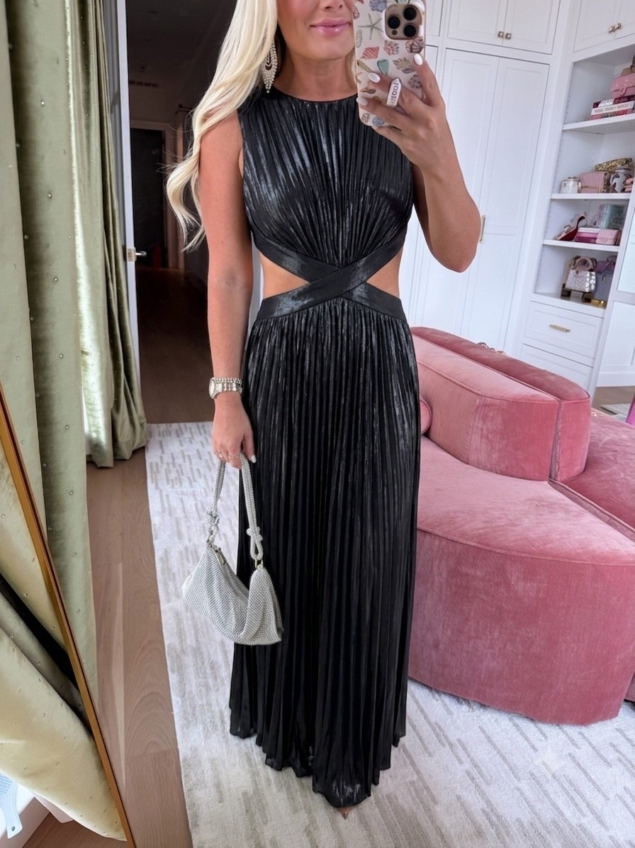 Obsessed with this black number!

#LTKootd #LTKgrwm #LTKWedding