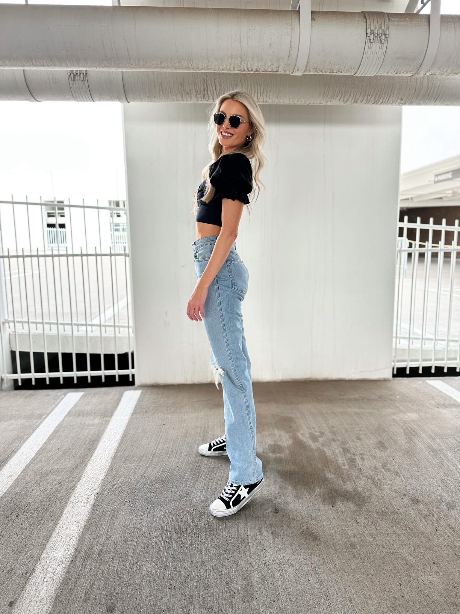 Look 1 or 2?!

@shoebacca does it again with darling shoes and this time I found TWO super cute pairs of sneakers (each are under $80). I paired these Vintage Havana sneakers with jeans and the other with dress. How would you pair yours?! 

Use code Bubbly10 for 10% off! Both pairs run TTS

#shoebaccalifestyle
#ad
