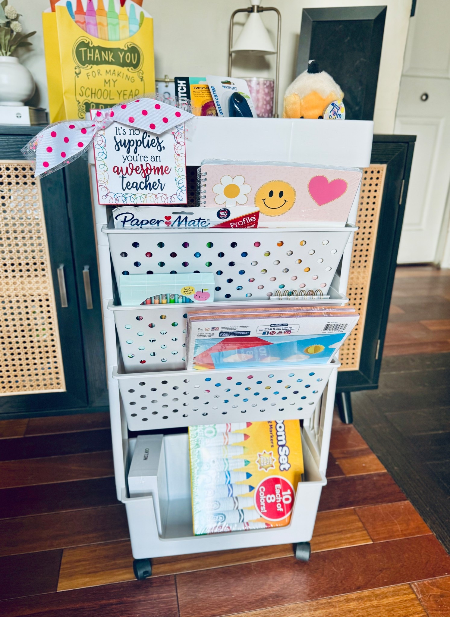 It’s no supplies… you’re an AWESOME teacher!
We rolled into Teacher Appreciation Week with a cart full of goodies your favorite teacher can use all next year!
Because when in doubt—add markers, notebooks, and a whole lotta love. ✏️
#TeacherAppreciation #DIYGifts #RollingCartOfLove #ThankYouTeacher #SuppliesSurprise

#LTKGiftGuide #LTKFindsUnder50