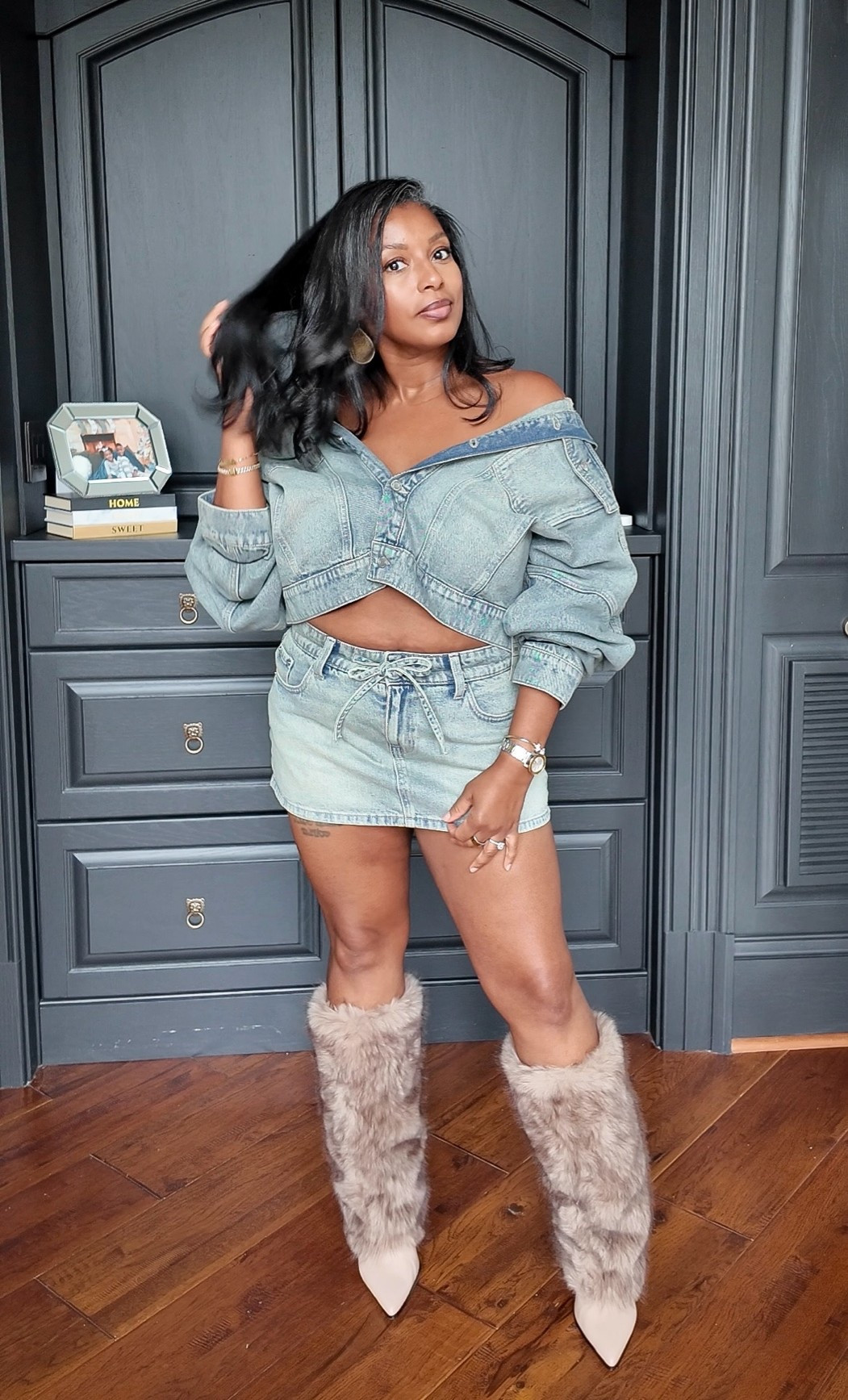 The whole look is under $75, boots included! The mini skirt is actually a skort (XXS–XXL), and the boots come in five perfect fall colors. Grab a pair!!

#LTKgrwm #LTKootd #LTKMidsize