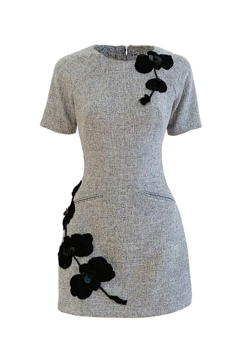 GRAY A-LINE FLORAL EMBRACE MIDI DRESS | Do Long | CULT MIA | CULT MIA UK LTD